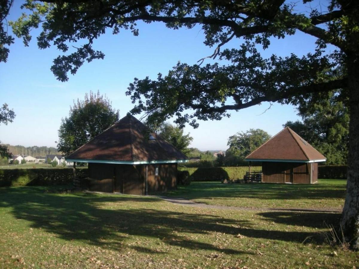 Chalet En Pleine Nature A Orsennes Avec Etang A Proximite, Ideal Pour 6 Personnes Et Animaux Admis - Fr-1-591-170 Exterior photo